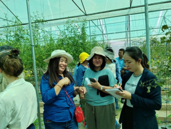 ការចុះជួបជាមួយសហគមន៍កសិកម្ម និងពិនិត្យមើលផ្លូវចំនួន០១ខ្សែរ