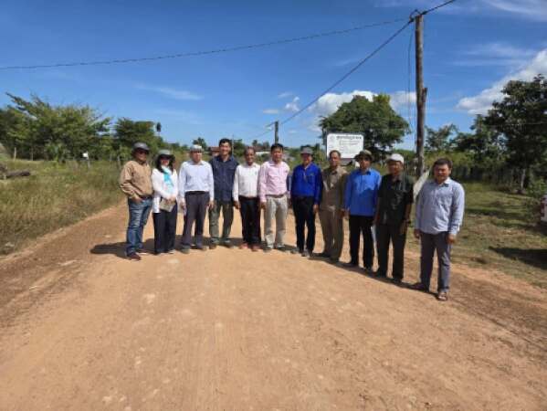 ចុះធ្វើការសិក្សាជាបឋមទៅលើផលប៉ះពាល់បរិស្ថាន និងសង្គមតាមបណ្តោយខ្សែផ្លូវស្នើសុំបន្ថែមថ្មីចំនួន ៣ខ្សែ ស្ថិតនៅក្នុងខេត្តឧត្តរមានជ័យ