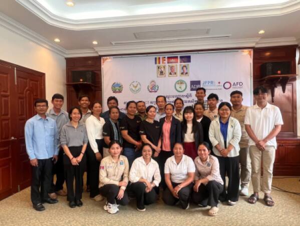 វគ្គបណ្ដុះបណ្ដាលស្ដីពី «ការប្រើប្រាស់ ICT សម្រាប់ទីផ្សារផលិតផលកសិកម្មប្រកួតប្រជែង» ដល់សហគមន៍កសិកម្ម និងមន្ត្រីកសិកម្មឃុំ